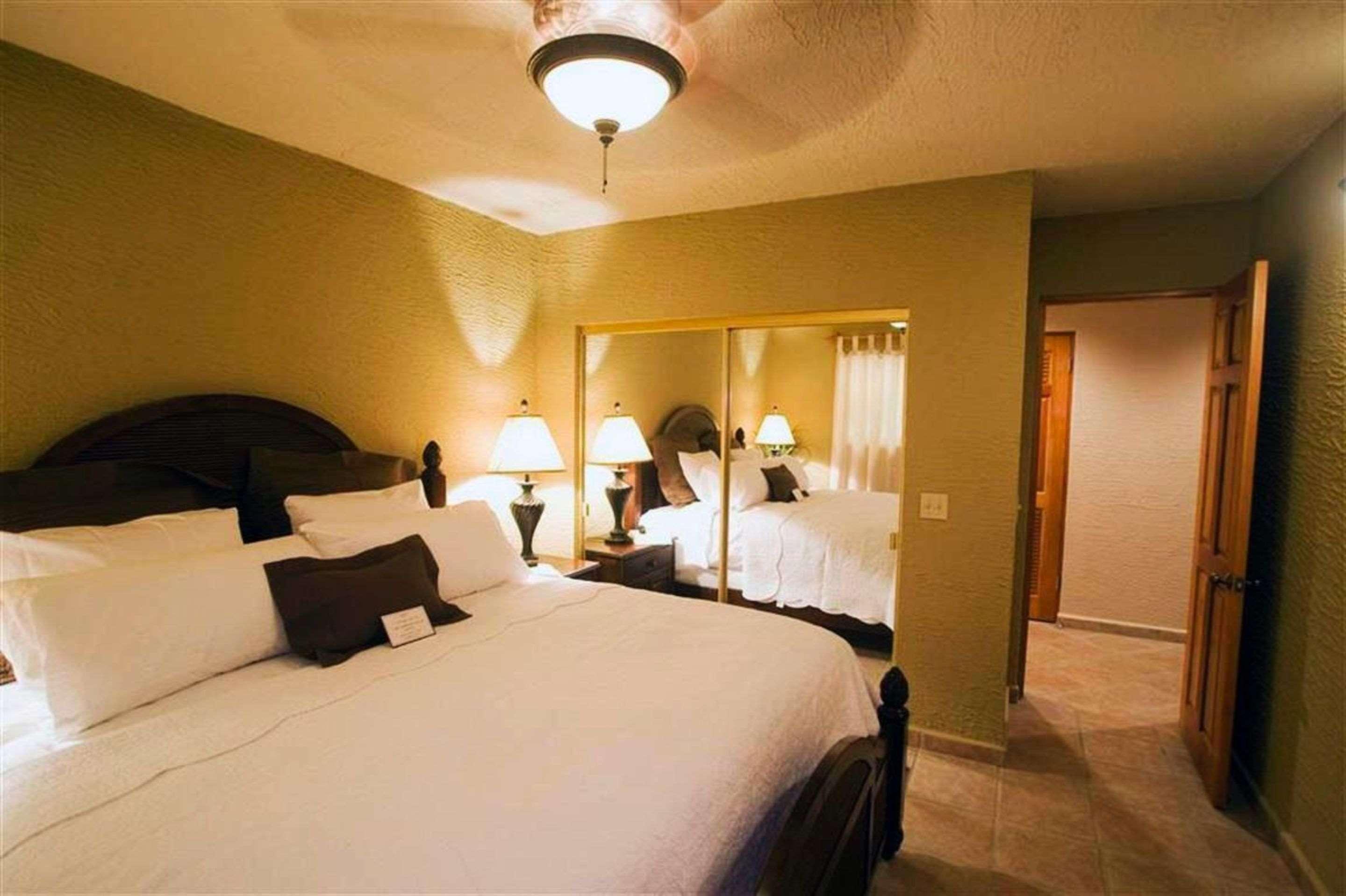 Clarion Suites Roatan At Pineapple Villas French Harbour Kültér fotó