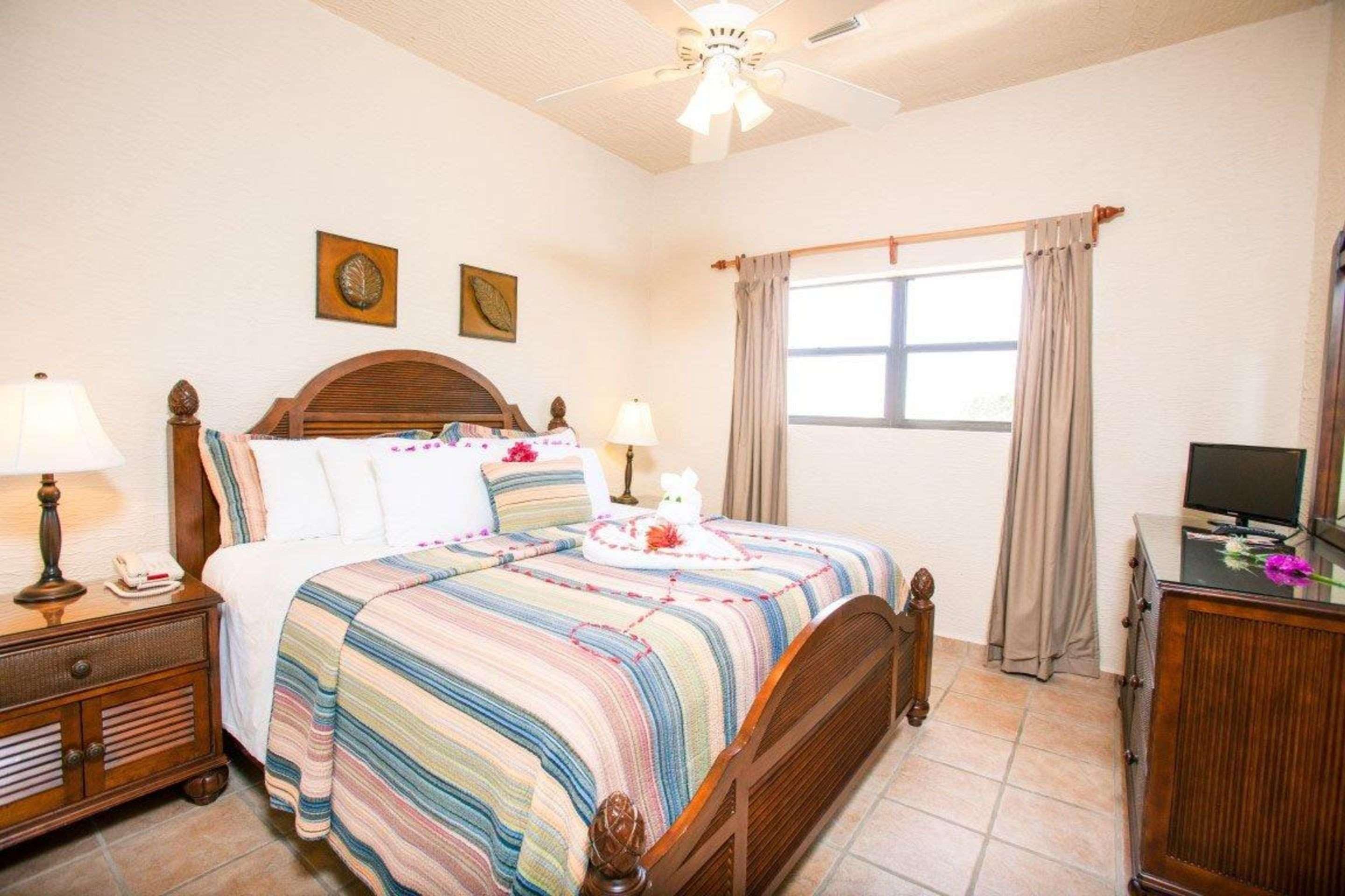 Clarion Suites Roatan At Pineapple Villas French Harbour Kültér fotó